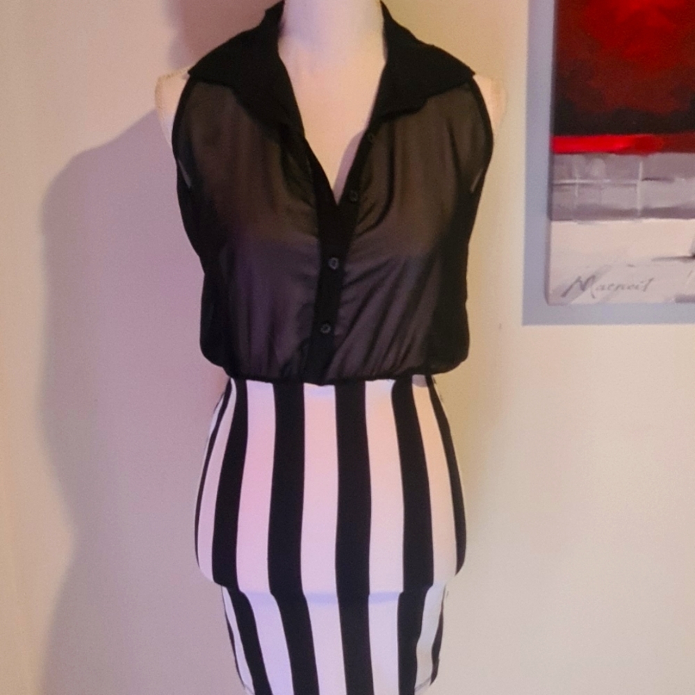 Gracie size S Collared mesh bodycon dress